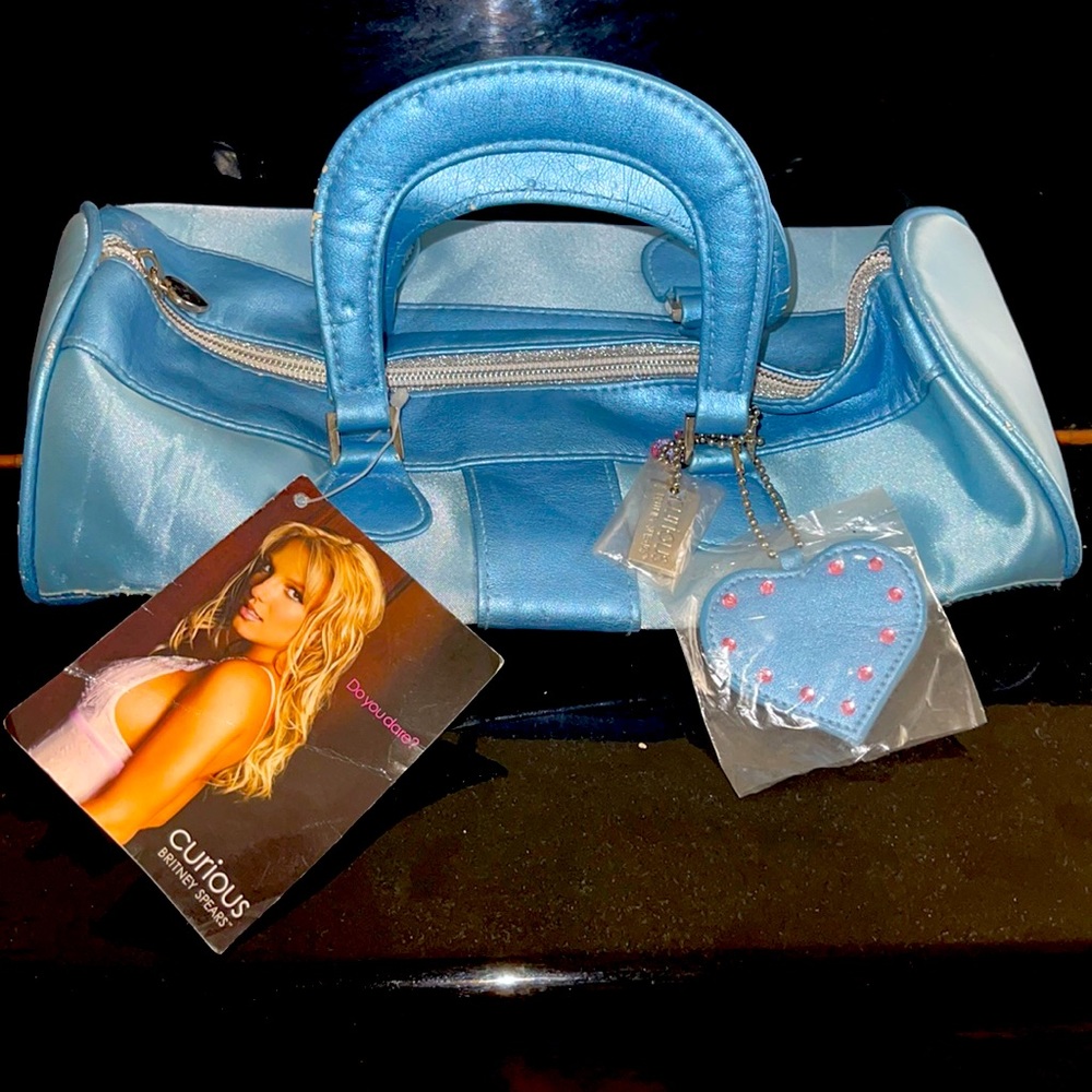 Mint condition early 2000 light blue hand bag